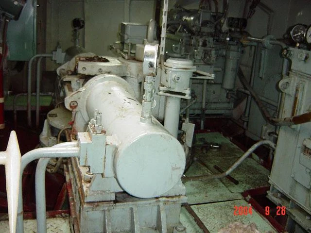 Shipboard hydraulic machinery